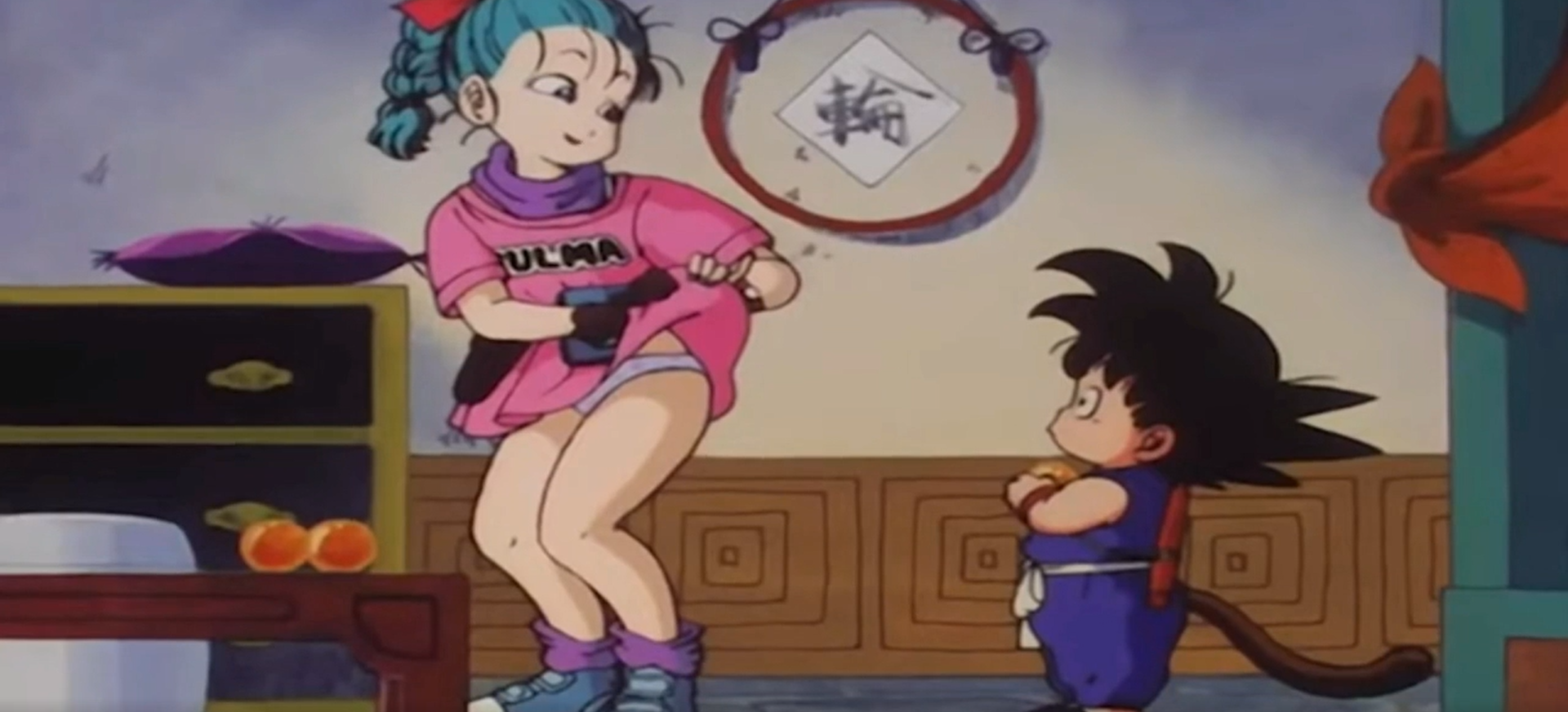 Bulma mostra mutandine a Goku